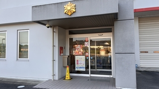 庁舎の玄関 庁舎の玄関