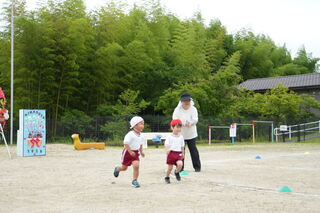 3・4歳児によるかけっこ 3・4歳児によるかけっこ