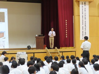 質疑応答の様子 質疑応答の様子