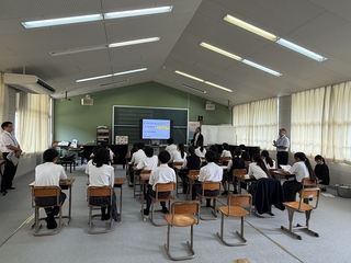 中津市内山国中学校の様子 中津市内山国中学校の様子