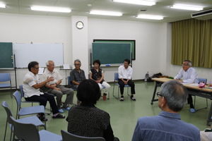 座談会の様子