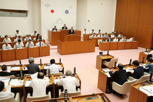 中津市議会定例会の様子
