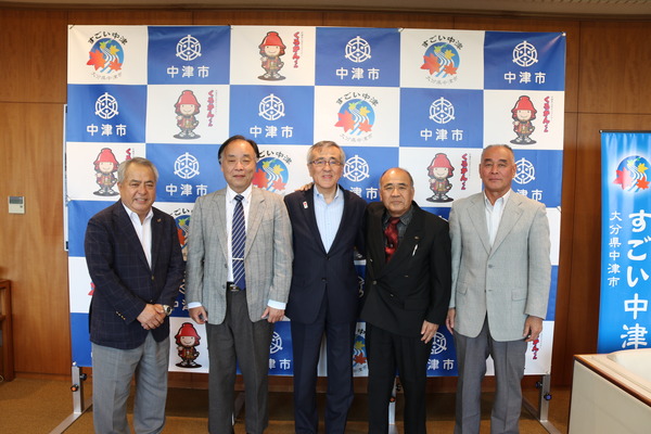 九州サッカー協会、中津市サッカー協会の皆さんと