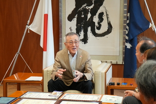 奥塚市長に