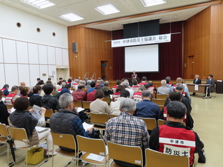 総会の様子