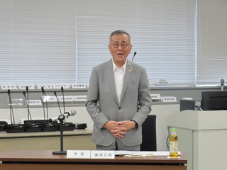 奥塚市長あいさつ 奥塚市長あいさつ
